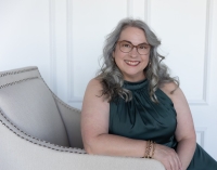 Petaluma Polka Dot Powerhouse Afternoon In-Person Meeting at 11:30am PST featuring Yvette Brackett